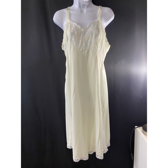 Wonder Maid Other - Vintage Wonder Maid Womens Slip Dress Size 38 Slinky Silky Romantic Ethereal USA
